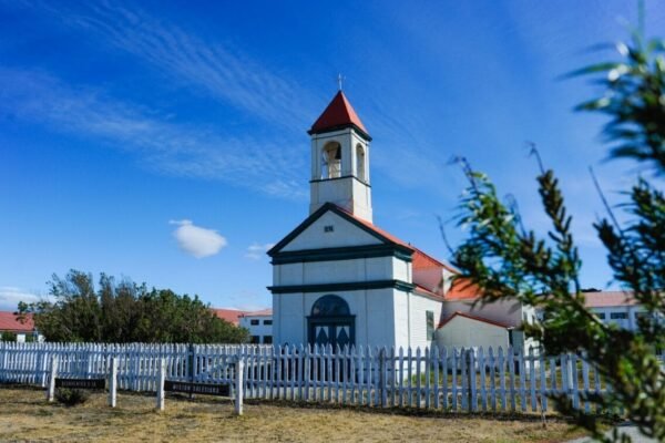Del campo a la mesa: la escuela que enseña a producir alimentos en Tierra del Fuego