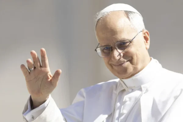 El Gobierno activa la organización de la visita de León XIV y se reúne con la Iglesia: los detalles de la agenda