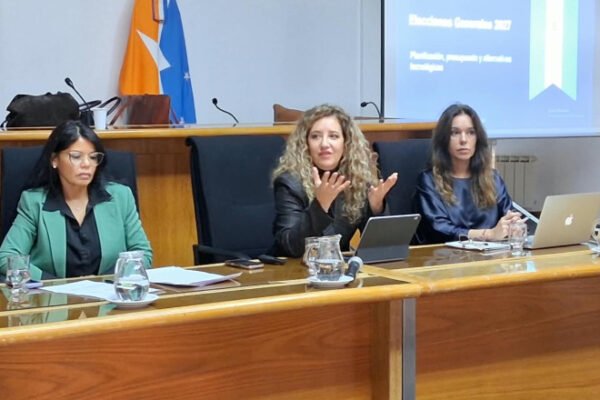 El Juzgado Electoral presentó a los partidos una alternativa tecnológica para las elecciones 2027