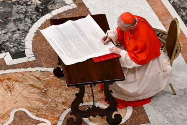 Fotos: así fue el rito de clausura del féretro del papa Francisco