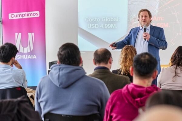 La Municipalidad y personal impulsan el trabajo conjunto para achicar la brecha digital