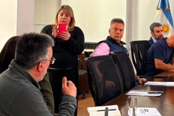 “Nos tenemos que sentar a discutir qué queremos para la provincia de acá en adelante”