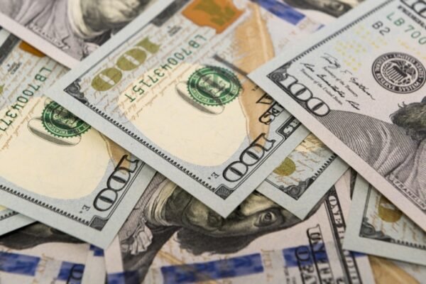 Se terminó el techo de los $1.500: por qué el Gobierno dejó correr al dólar y cuál es el próximo desafío cambiario